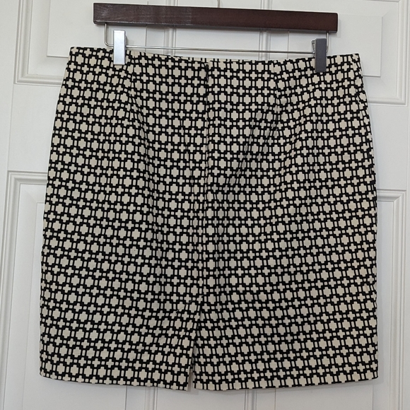 Kenar Skirt - Picture 4 of 8